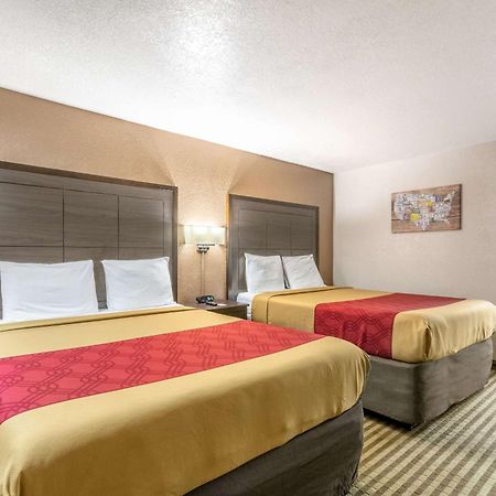 Econo Lodge Winfield Екстериор снимка