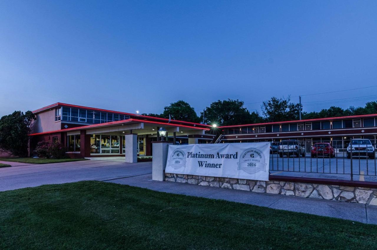 Econo Lodge Winfield Екстериор снимка